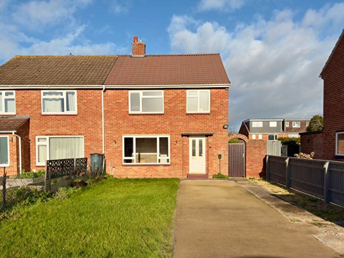 3 Bedroom Semi Detached House For Sale In Bradstocks Way, Sutton Courtenay, OX14