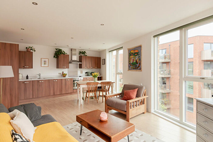 2 Bedroom Flat For Sale In Hodgkin Court, Dobson Walk, Camberwell, London, SE5
