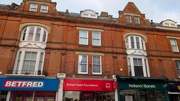 3 Bedroom Flat To Rent In Sandgate Road, Folkestone, CT20