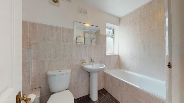 2 Bedroom Flat To Rent In Minet Avenue, London, NW10