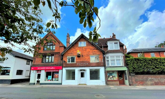 2 Bedroom Flat To Rent In High Street, Bramley, Guildford, Surrey, GU5