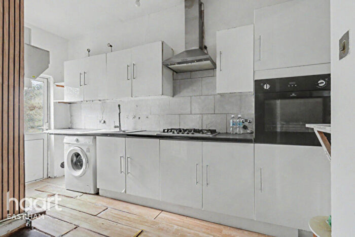 3 Bedroom Terraced House For Sale In Buxton Road, London, E6