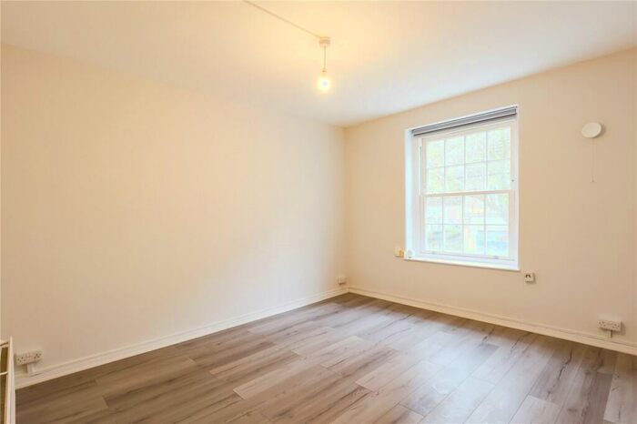 1 Bedroom Apartment To Rent In Walker House, Phoenix Road, Somers Town, London, NW1