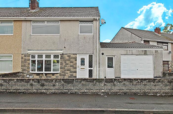 3 Bedroom Semi-Detached House For Sale In Heol Cawrdaf, Beddau, Pontypridd, Rhondda Cynon Taff., CF38