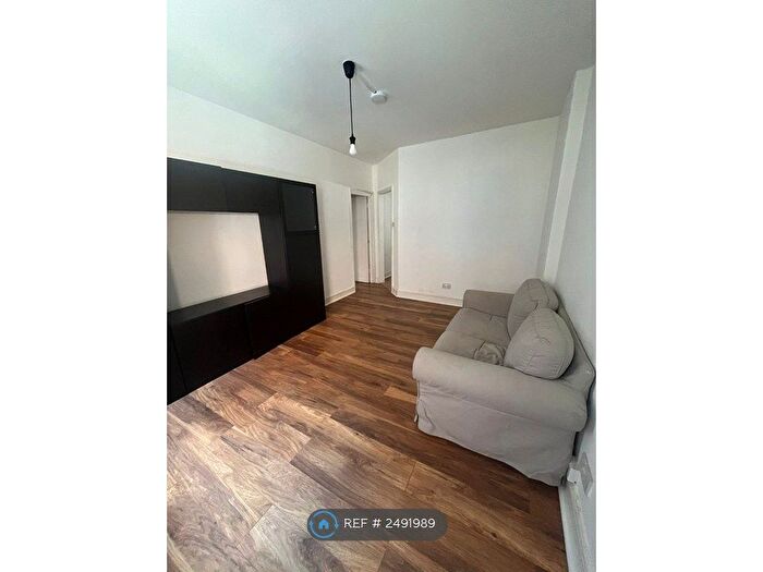 1 Bedroom Flat To Rent In Seven Sisters Road, London, N4