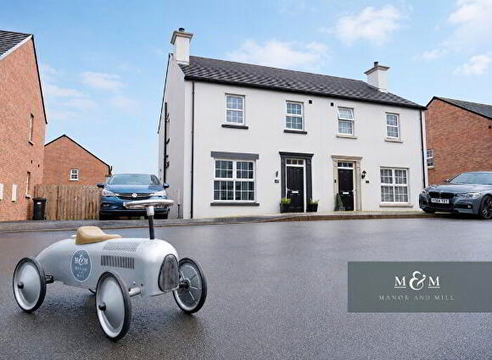 3 Bedroom Semi-Detached House For Sale In Dickson's Wood, Craigavon, BT65