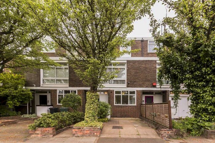 5 Bedroom Property To Rent In Loudoun Road, London, NW8