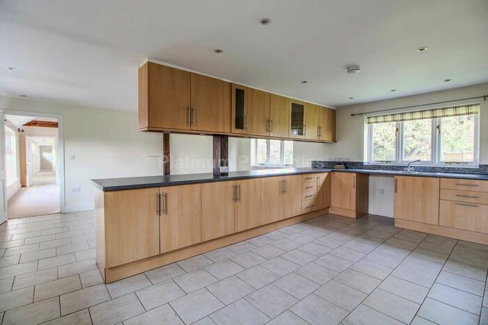 4 Bedroom Barn Conversion To Rent In Manor Cottage, Herringswell, IP28