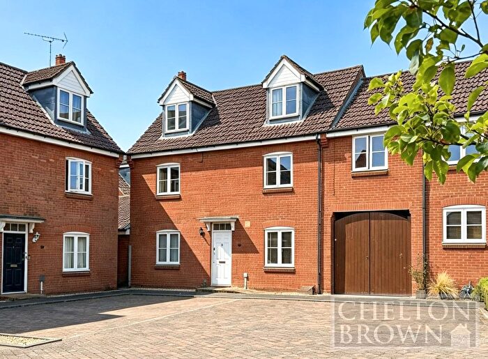 4 Bedroom Link Detached House For Sale In Snowshill Close, Middlemore, Daventry, Northants, NN11
