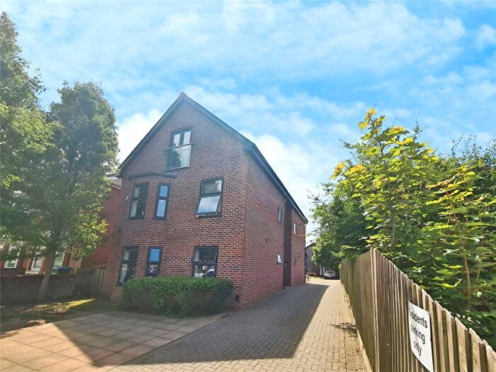 1 Bedroom Flat To Rent In Waterloo Road, Southampton, Hampshire, SO15