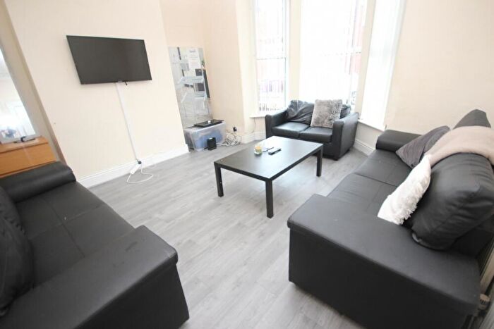 6 Bedroom Terraced House To Rent In Russell Road, L18