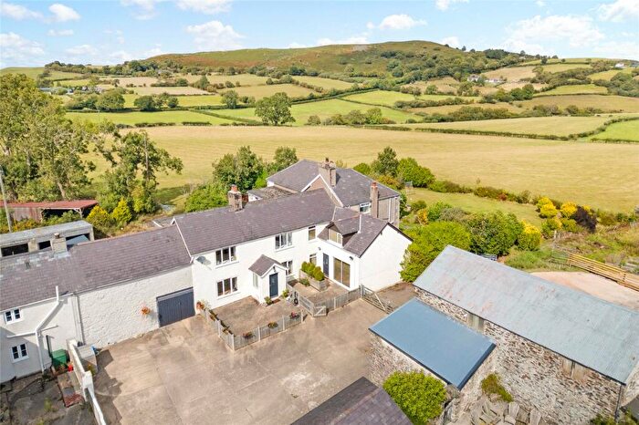 5 Bedroom Equestrian Facility For Sale In Denbigh, Denbighshire, LL16