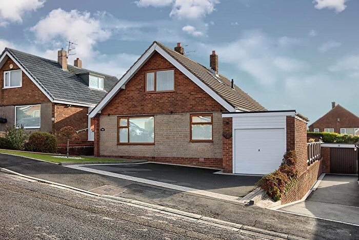 3 Bedroom Detached House For Sale In Lawrence Avenue, Simonstone, Lancashire, BB12