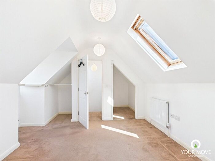 3 Bedroom Semi-Detached House For Sale In Church Street, Margate, Kent, CT9