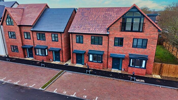 4 Bedroom Semi-Detached House For Sale In Eighth Avenue, Francis Avenue, Aylesbury, HP21