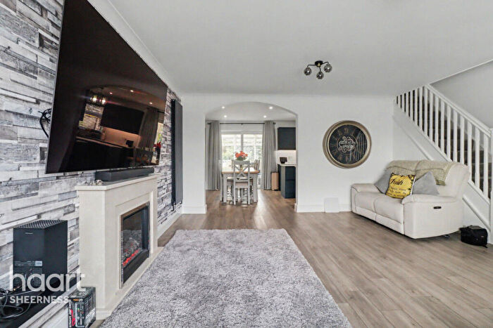4 Bedroom Detached House For Sale In Seathorpe Avenue, Sheerness, ME12