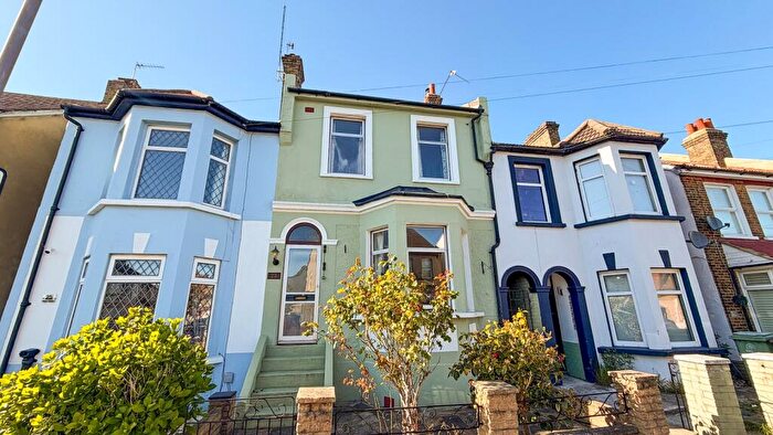 4 Bedroom Terraced House For Sale In Wood Street, Hackbridge, Surrey., CR4