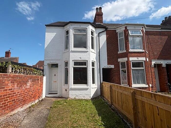 3 Bedroom House To Rent In Byron Street, Hull, HU8