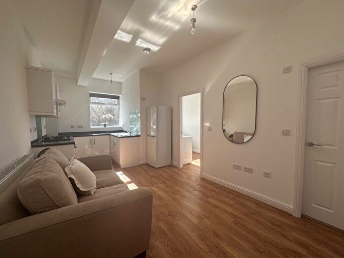 1 Bedroom Apartment To Rent In Atwood Road - Didsbury, M20