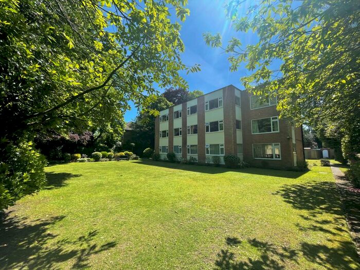 2 Bedroom Apartment To Rent In Boston Lodge, Malborough Road, BH4