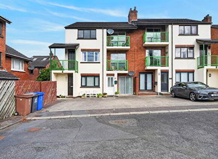 2 Bedroom Apartments For Sale In Upper Malone Gardens, Belfast, BT9