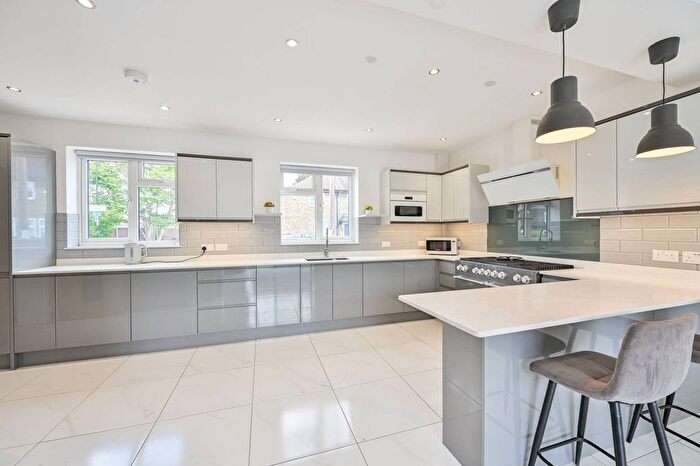 5 Bedroom End Terrace House To Rent In Brookehowse Road, Beckenham Hill, London, SE6