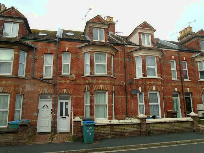 1 Bedroom Flat To Rent In Clifton Road, Littlehampton, BN17