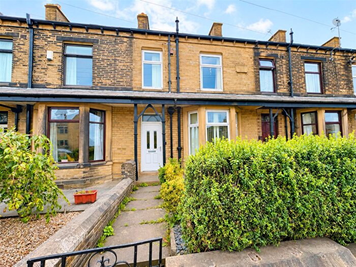 3 Bedroom Terraced House For Sale In Highfield Terrace, Queensbury, BD13