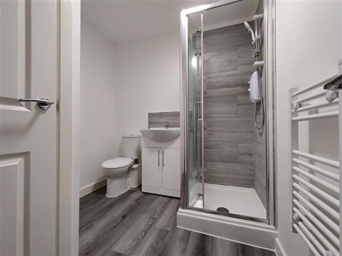 2 Bedroom Apartment To Rent In Moor Street, Brierley Hill, DY5