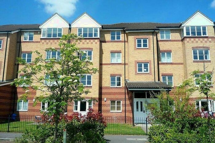 1 Bedroom Property To Rent In Peatey Court, HP13