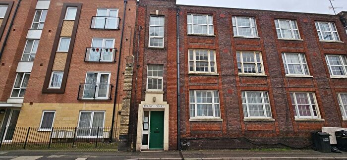 2 Bedroom Flat To Rent In Ground Floor Union Street, LU1