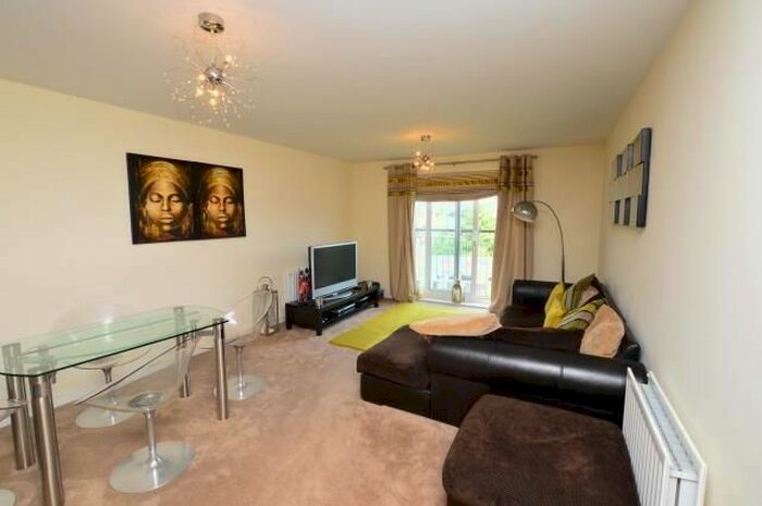2 Bedroom Flat To Rent In Domus Court, Fortune Avenue, Edgware, HA8