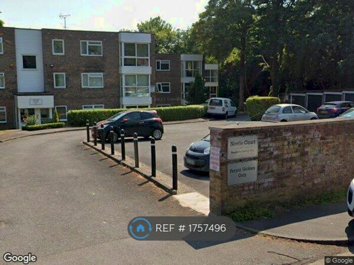 1 Bedroom Flat To Rent In Nevile Court, Salford, M7