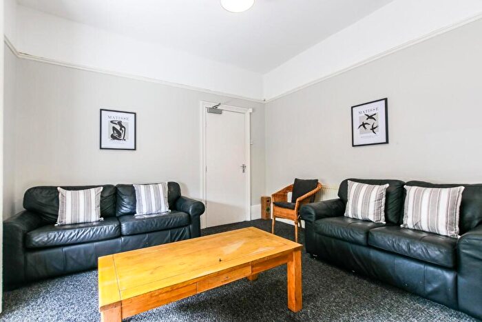 5 Bedroom House To Rent In £pppw - Chester Street, Shieldfield, NE2