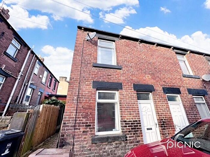 2 Bedroom House To Rent In Junction Street, Barnsley, S70
