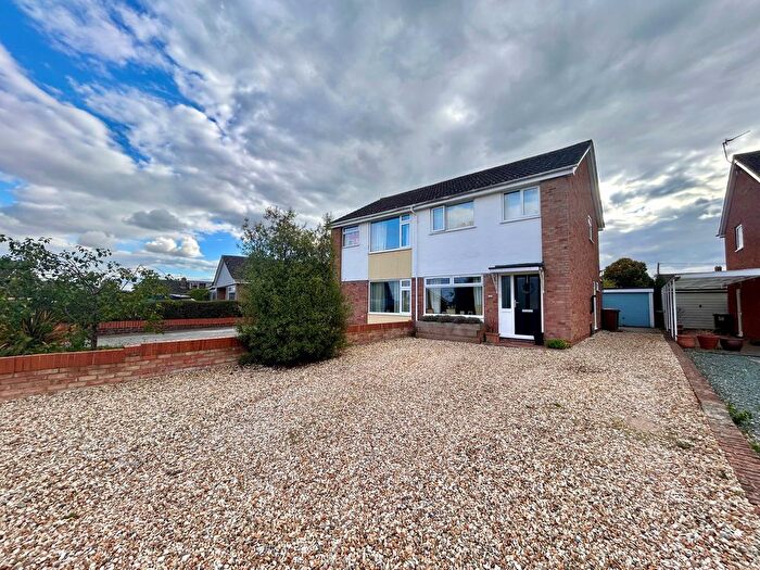 3 Bedroom Semi-Detached House For Sale In Crafts End, Chilton, OX11