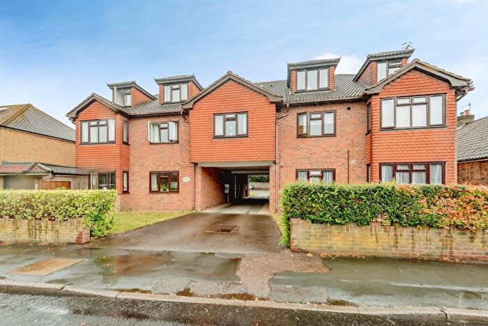 1 Bedroom Apartment For Sale In Albury Road, Merstham, Redhill, RH1