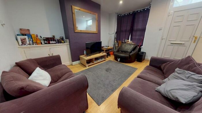 3 Bedroom Terraced House To Rent In Trelawn Avenue, Headingley, Leeds, LS6
