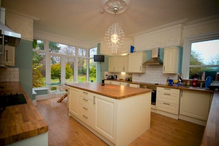 1 Bedroom Property To Rent In Room 3, Macclesfield, #077225 SK11