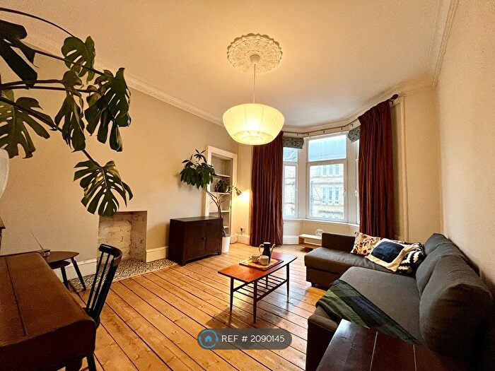 2 Bedroom Flat To Rent In Albert Avenue, Glasgow, G42