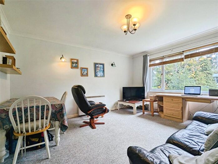 1 Bedroom Apartment For Sale In Westcote Road, Reading, Berkshire, RG30