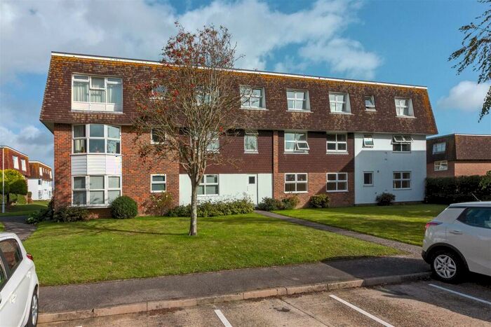 2 Bedroom Flat To Rent In Westlake Gardens, Worthing, BN13