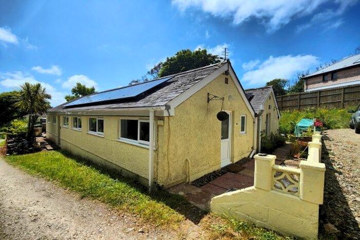 2 Bedroom Bungalow To Rent In Church Road, Penryn, TR10