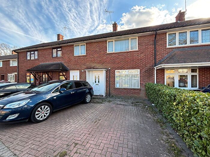 3 Bedroom Terraced House For Sale In Priestwood Avenue, Bracknell, Berkshire, RG42