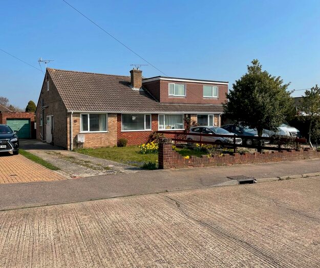 3 Bedroom Semi-Detached House To Rent In Trueman Close, Blean, Canterbury, CT2