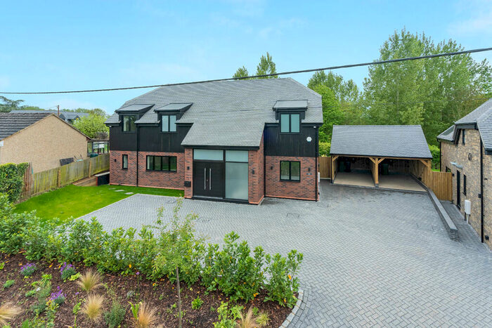 4 Bedroom Detached House For Sale In Cat Lane, Stadhampton, OX44