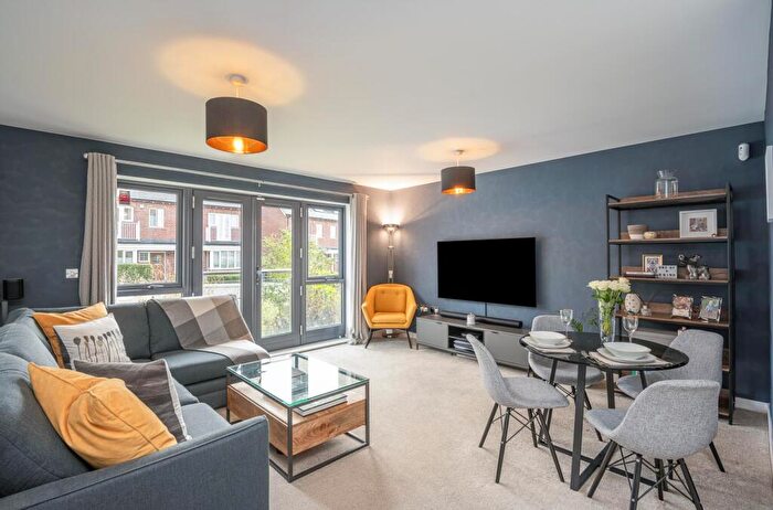 2 Bedroom Apartment To Rent In Inglis Way, Millbrook Park, NW7