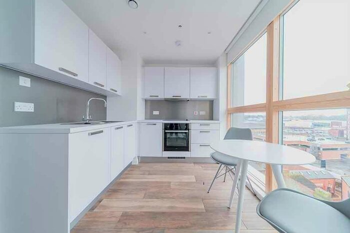 Studio To Rent In Maidenhead, Berkshire, SL6