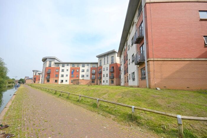 2 Bedroom Flat To Rent In West Cotton Close, Northampton, NN4
