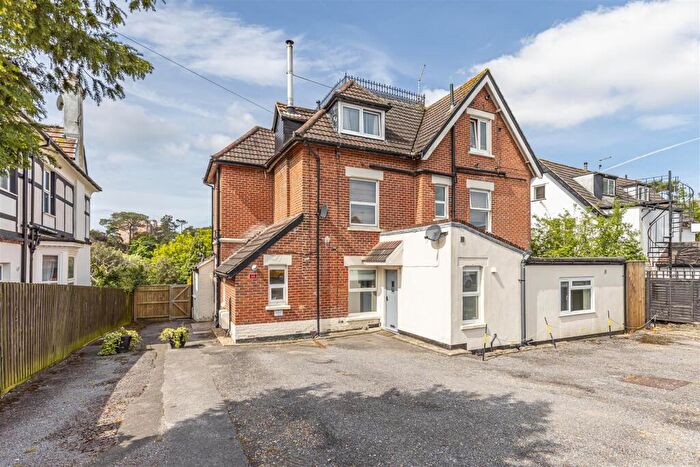 2 Bedroom Flat To Rent In Knole Road, Bournemouth, BH1